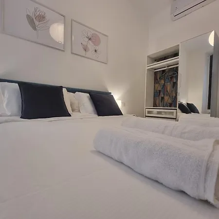 Apartament Spacious In *