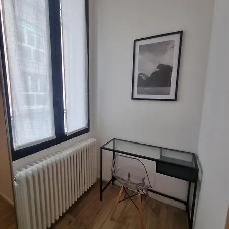 Apartament Spacious In *