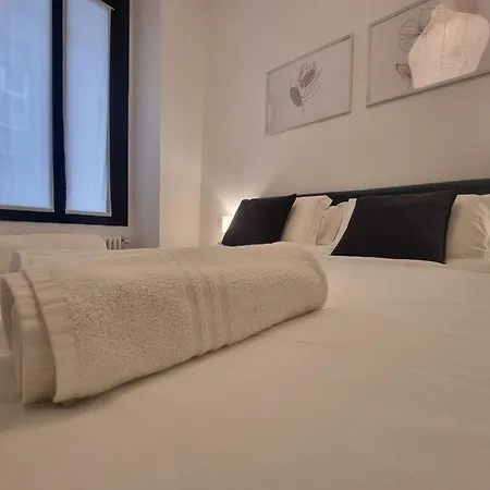 Apartament Spacious In *
