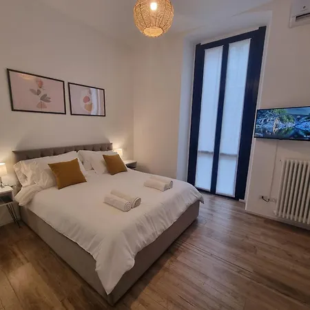Apartament Spacious In Como